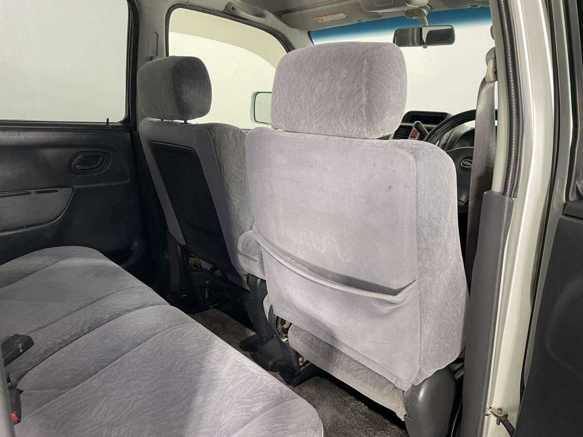 Купить Suzuki Wagon R Solio, 2002, 297 000 км, фото №16