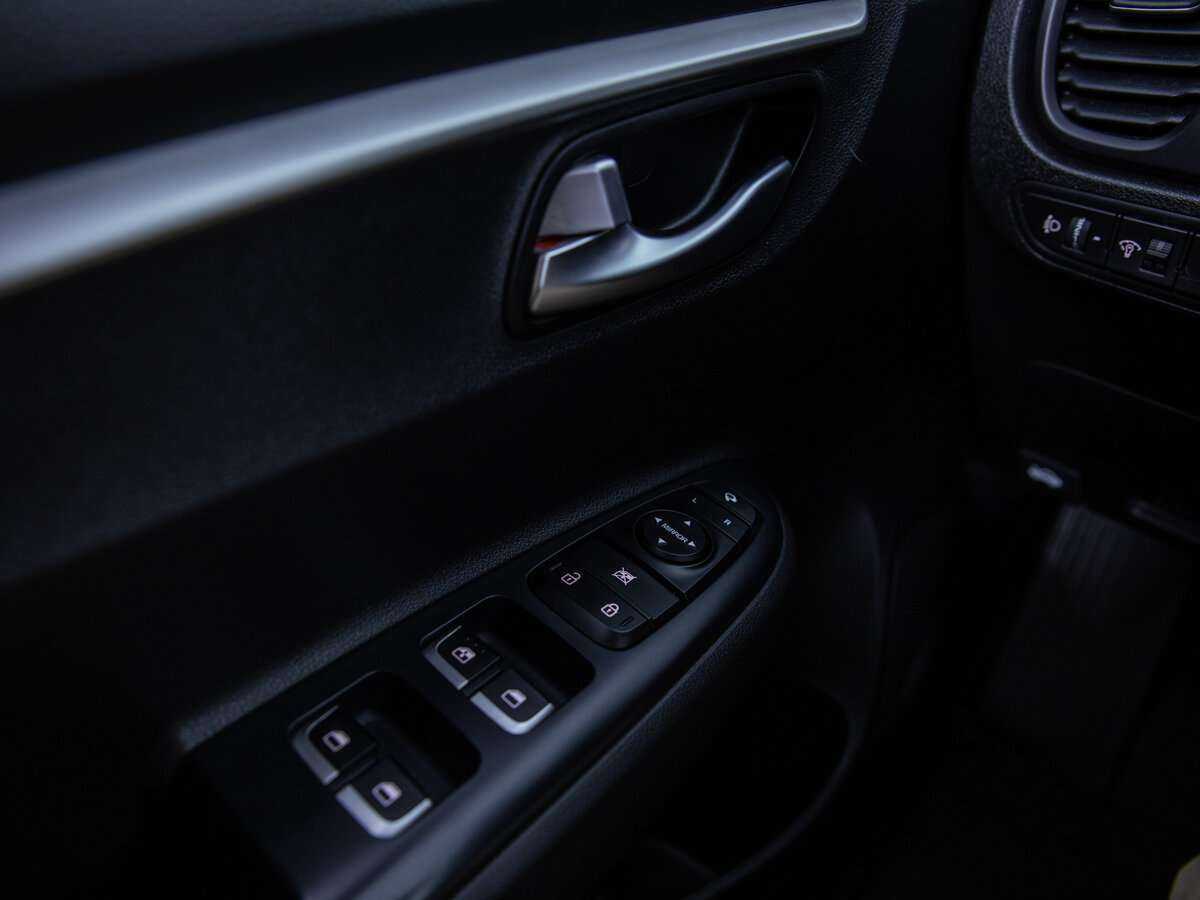 Купить Kia Rio X, 2021, 42 345 км, фото №12