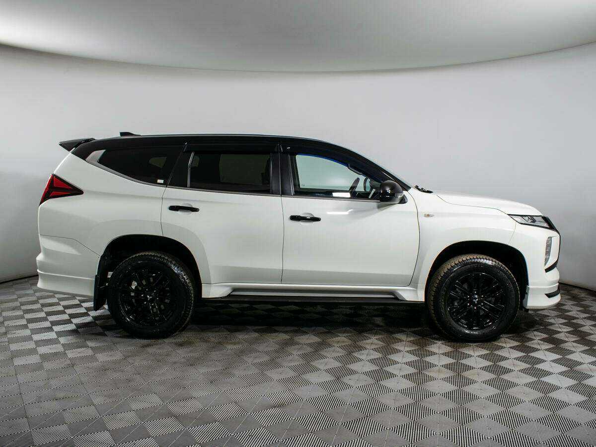 Купить Mitsubishi Montero Sport, 2022, 25 015 км, фото №4