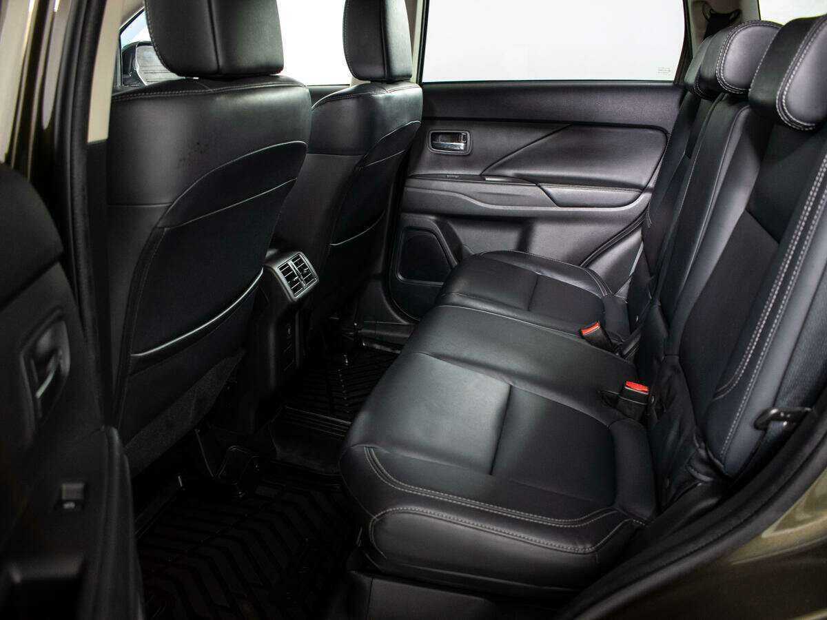 Купить Mitsubishi Outlander, 2018, 113 000 км, фото №7