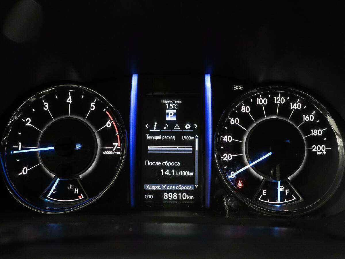 Купить Toyota Fortuner, 2018, 89 760 км, фото №9