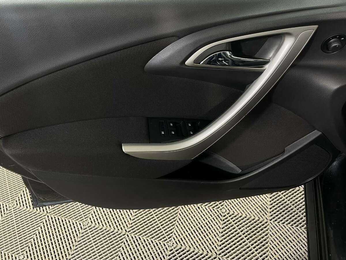 Купить Opel Astra, 2011, 169 901 км, фото №8