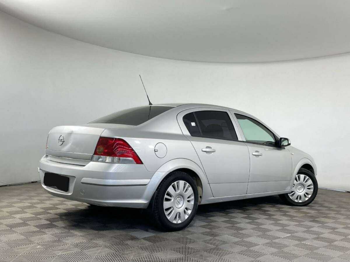 Купить Opel Astra, 2010, 167 660 км, фото №5