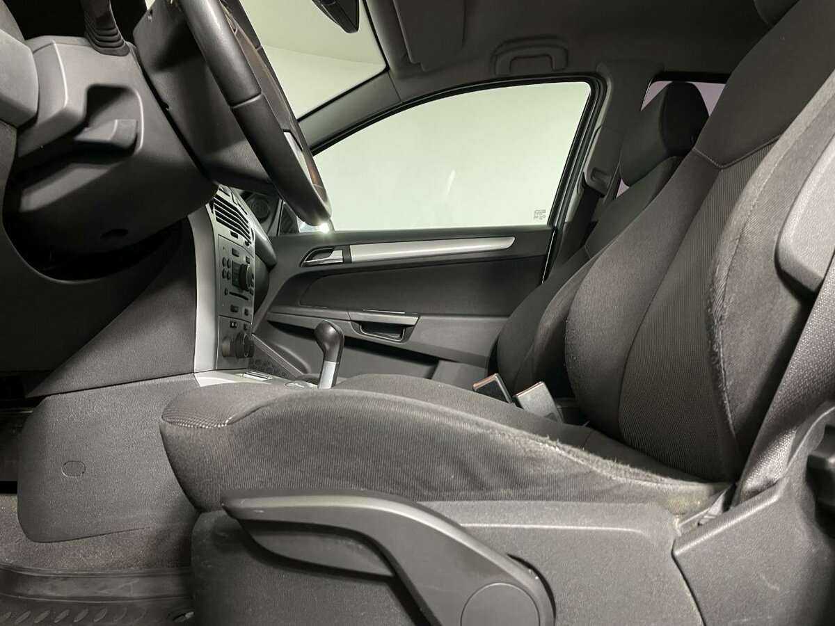 Купить Opel Astra, 2010, 167 660 км, фото №9