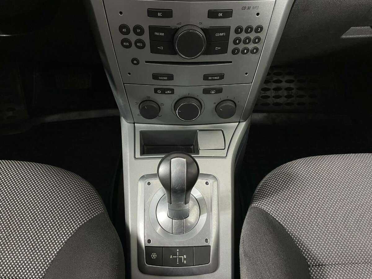 Купить Opel Astra, 2010, 167 660 км, фото №12