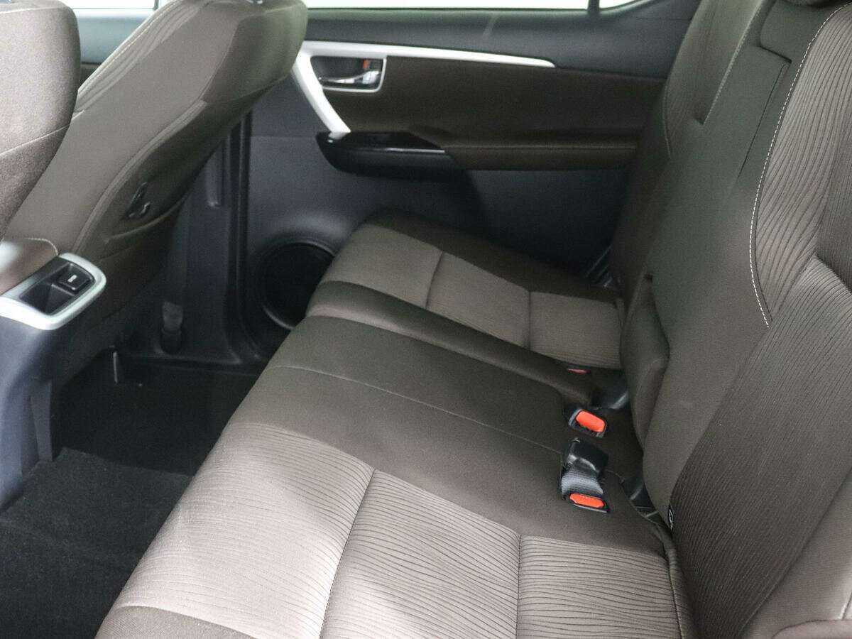 Купить Toyota Fortuner, 2017, 97 000 км, фото №9