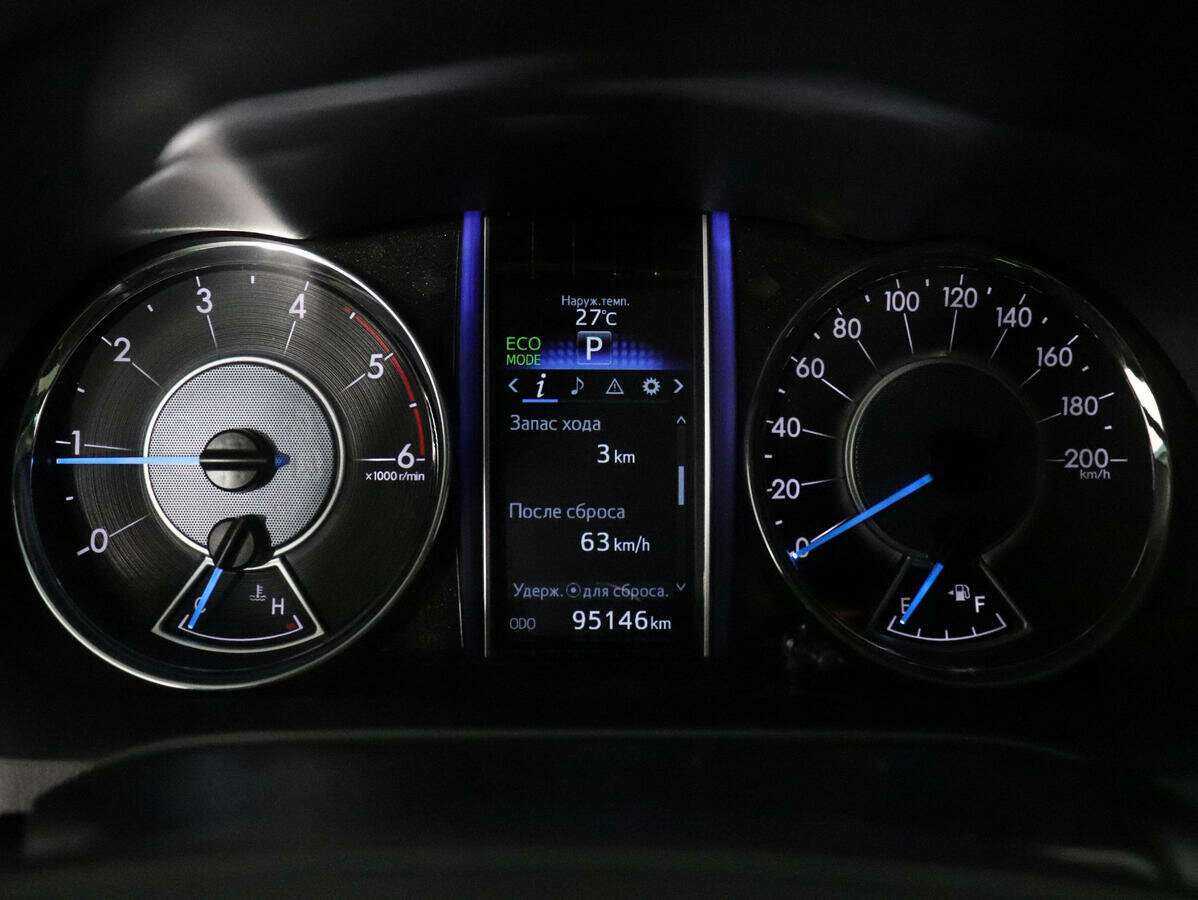 Купить Toyota Fortuner, 2017, 97 000 км, фото №11