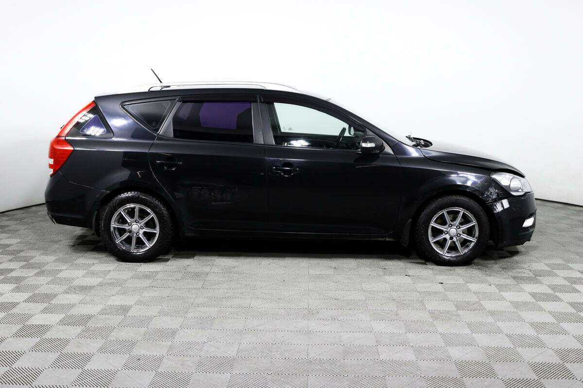 Купить Kia Ceed, 2010, 358 930 км, фото №4