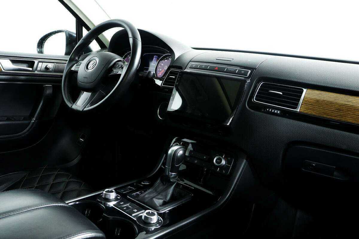 Купить Volkswagen Touareg, 2017, 195 097 км, фото №9