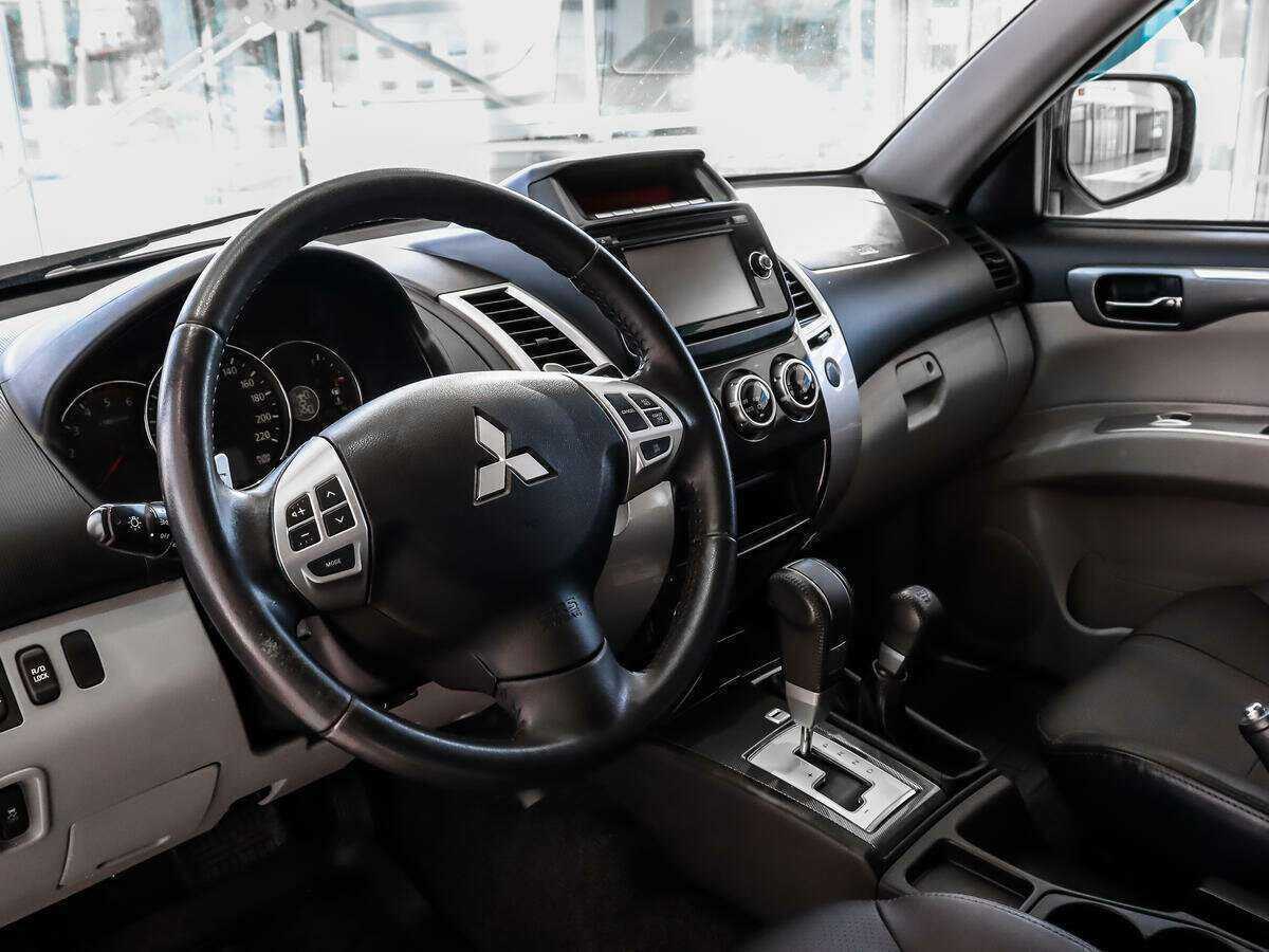 Купить Mitsubishi Pajero Sport, 2015, 49 559 км, фото №9