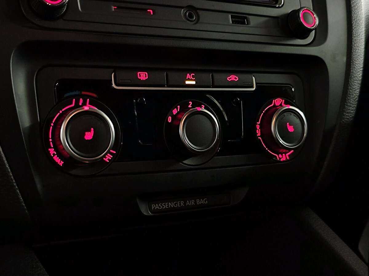 Купить Volkswagen Jetta, 2011, 359 146 км, фото №16