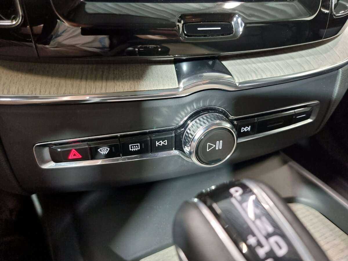 Купить Volvo XC60, 2019, 77 787 км, фото №19