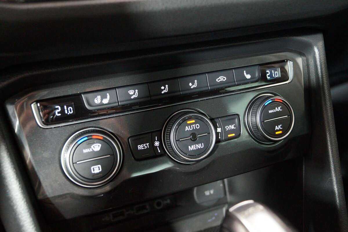 Купить Volkswagen Tiguan, 2018, 176 587 км, фото №21