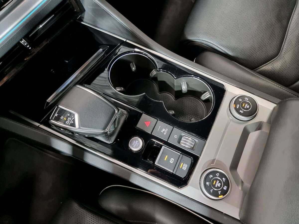 Купить Volkswagen Touareg, 2020, 81 299 км, фото №22