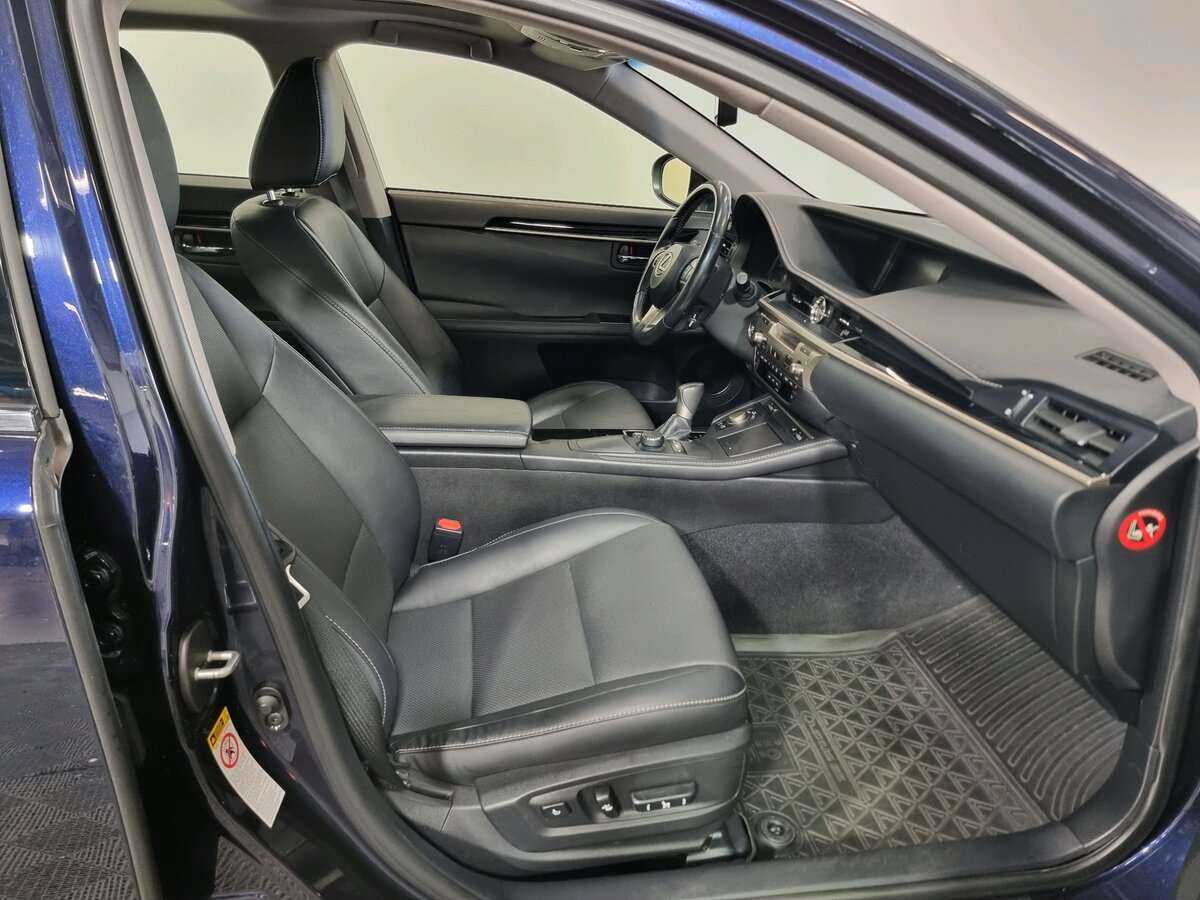 Купить Lexus ES 200, 2016, 105 150 км, фото №13