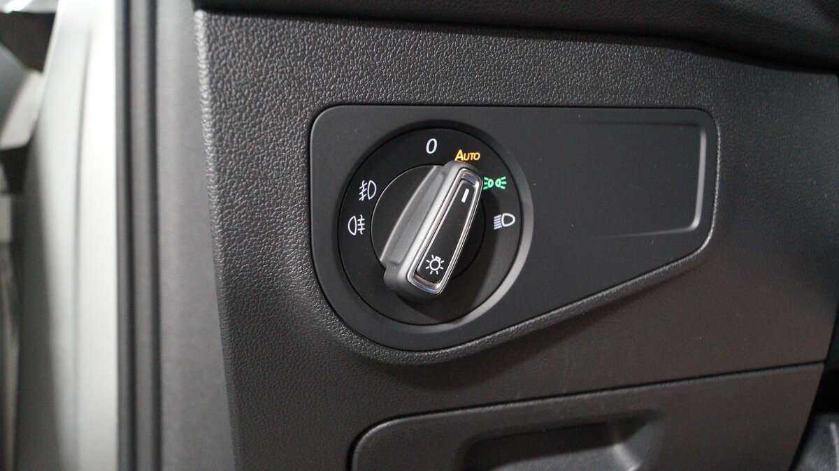 Купить Volkswagen Tiguan, 2018, 148 600 км, фото №13