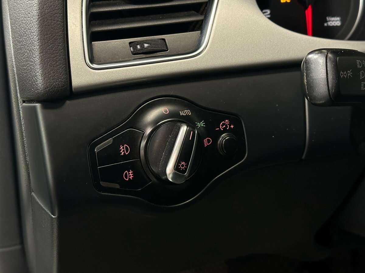 Купить Audi A4, 2011, 161 188 км, фото №15