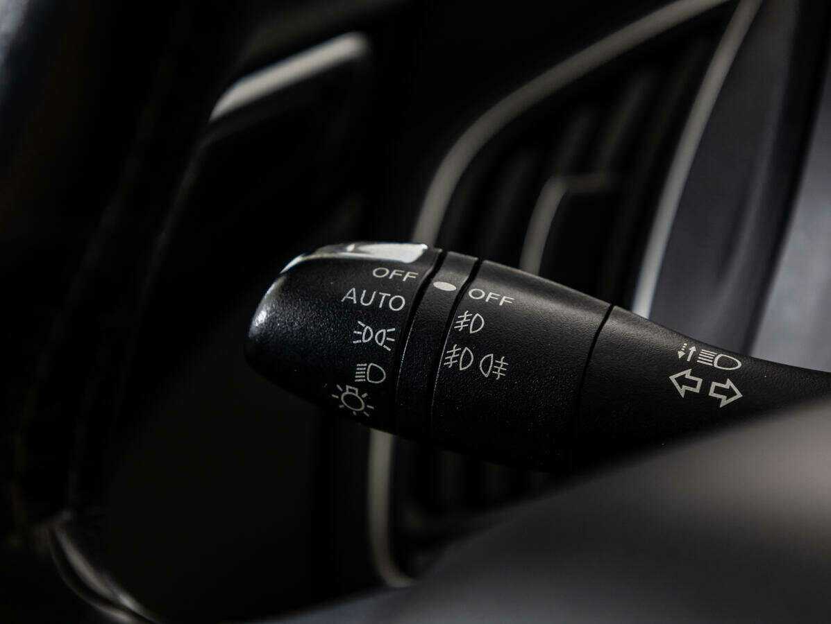 Купить Infiniti Q50, 2014, 80 732 км, фото №11