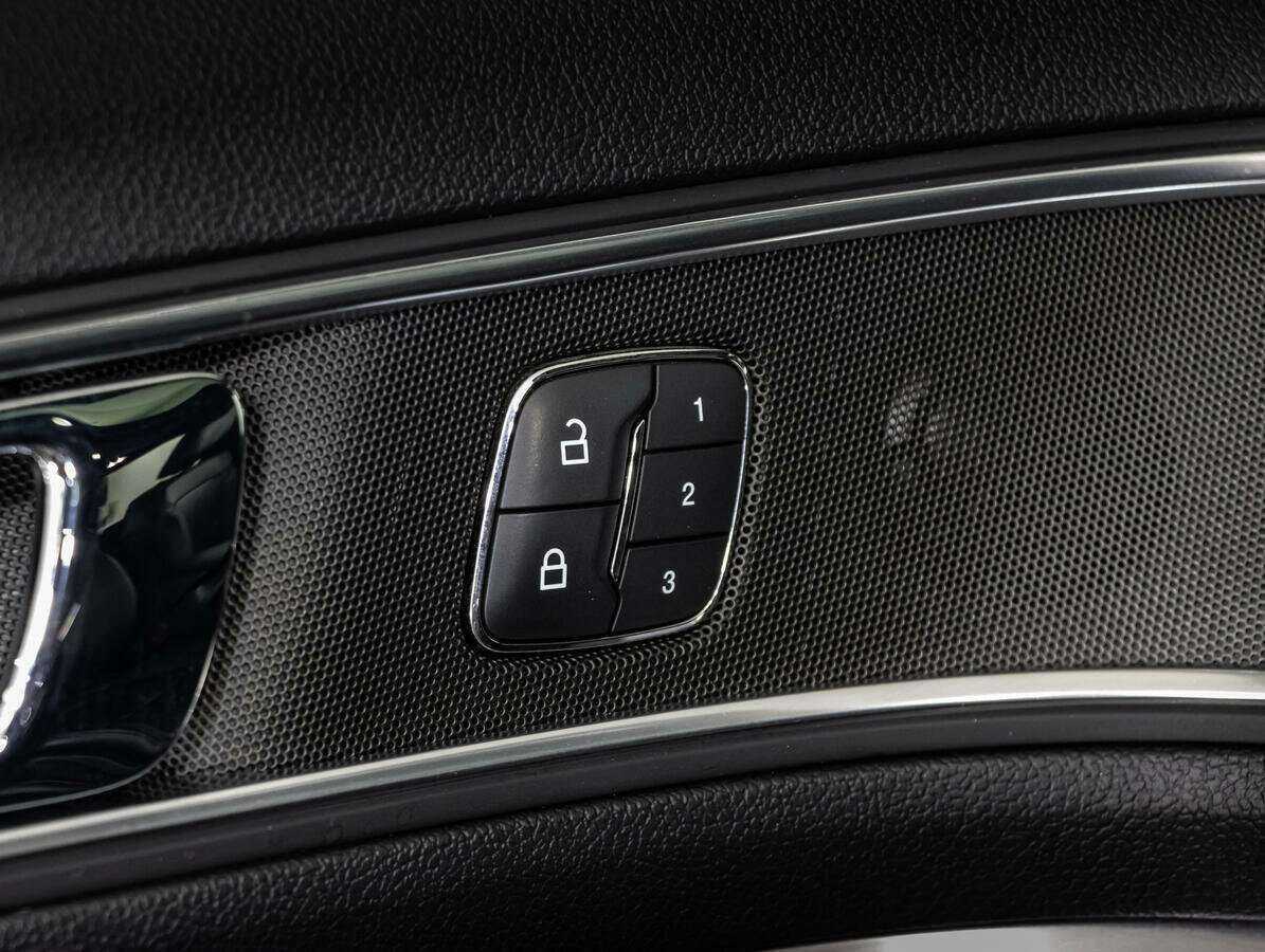 Купить Ford Explorer, 2018, 145 915 км, фото №17