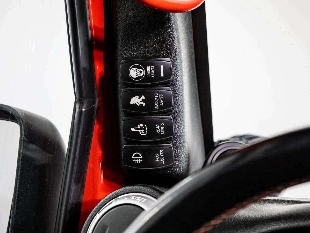 Купить Jeep Wrangler, 2011, 120 000 км, фото №20