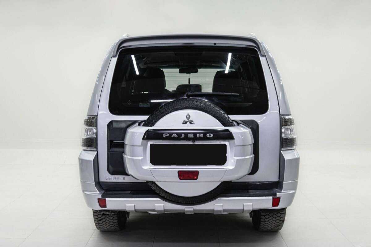 Купить Mitsubishi Pajero, 2011, 176 000 км, фото №5