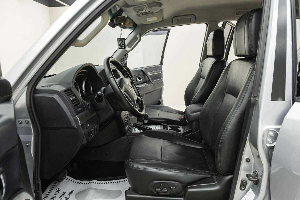 Купить Mitsubishi Pajero, 2011, 176 000 км, фото №7