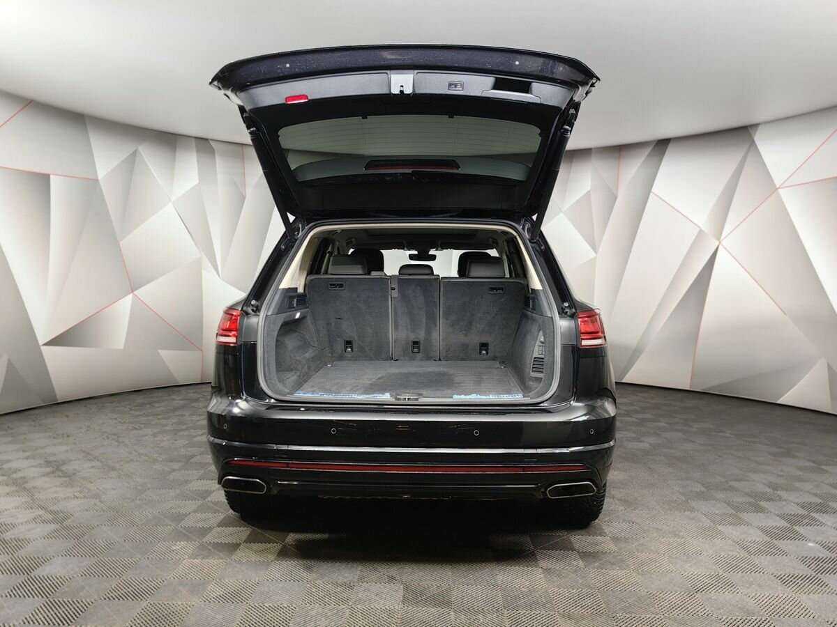 Купить Volkswagen Touareg, 2018, 139 797 км, фото №18
