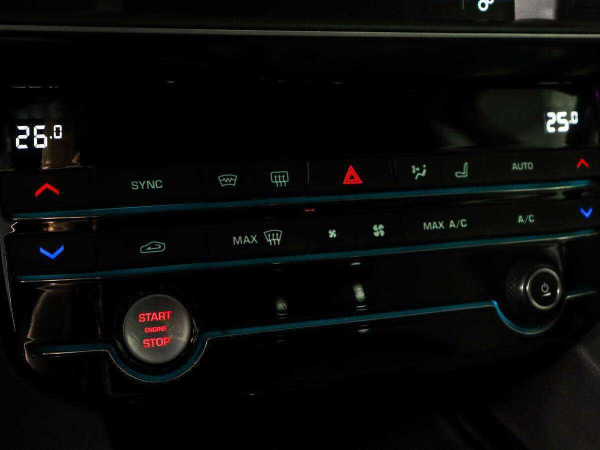 Купить Jaguar F-Pace, 2016, 83 000 км, фото №15