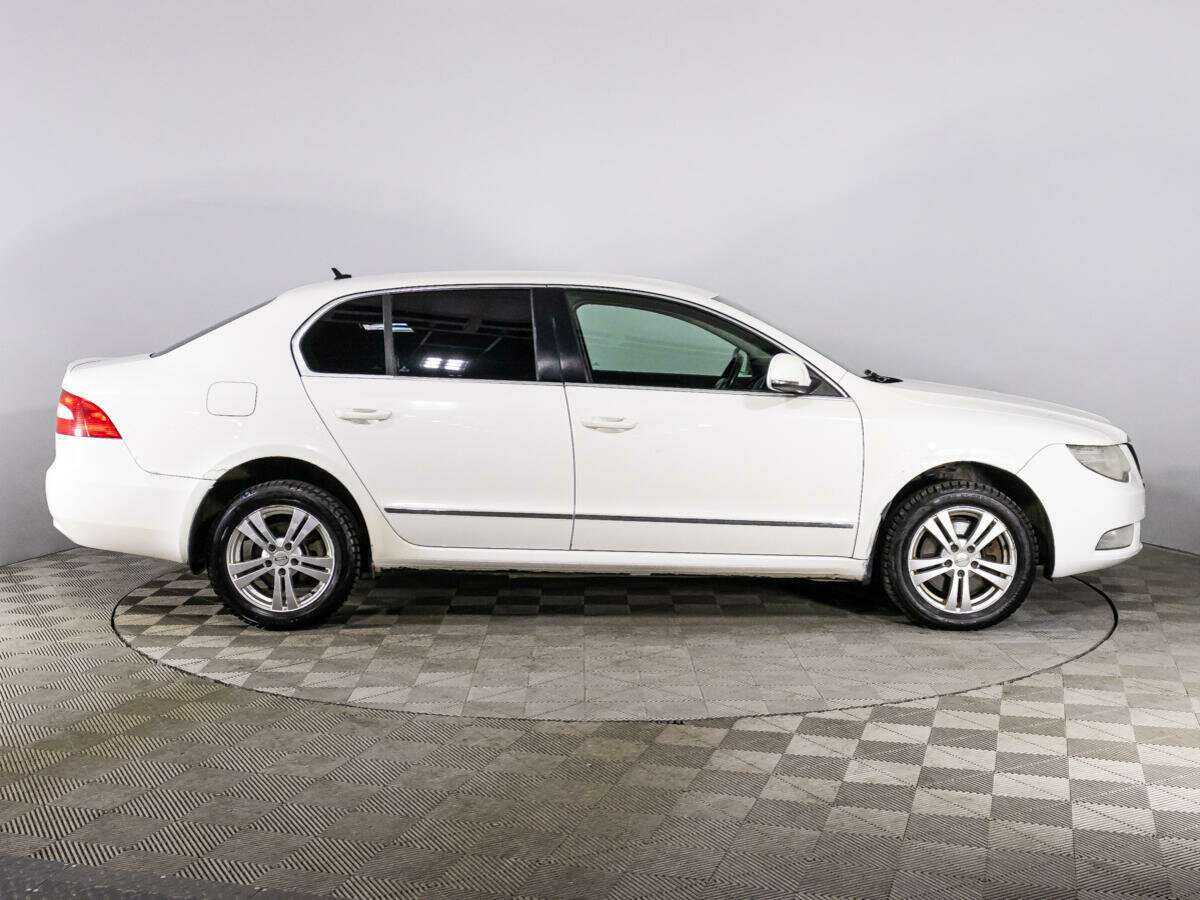 Купить Skoda Superb, 2011, 182 604 км, фото №4