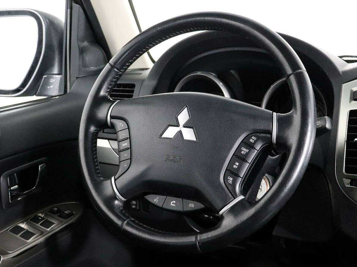 Купить Mitsubishi Pajero, 2018, 100 884 км, фото №13