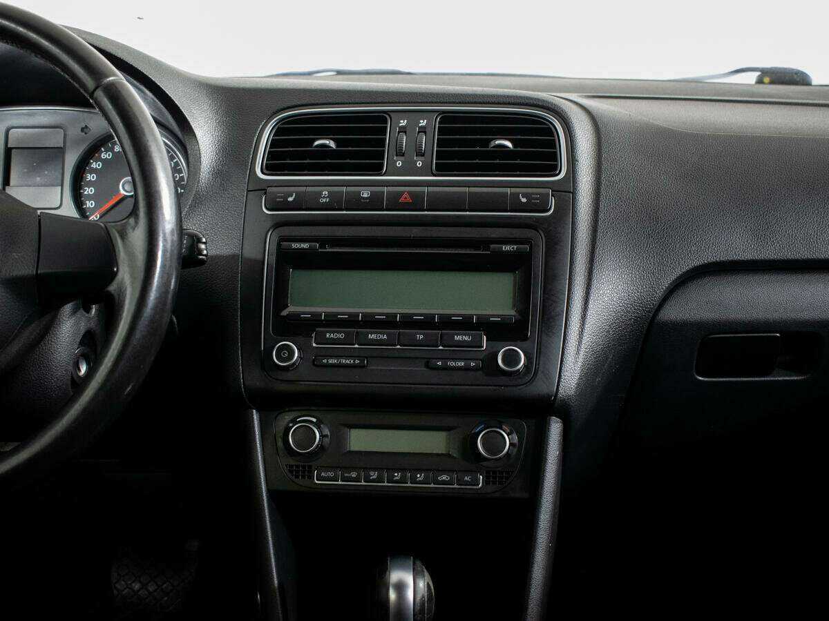 Купить Volkswagen Polo, 2011, 129 100 км, фото №9