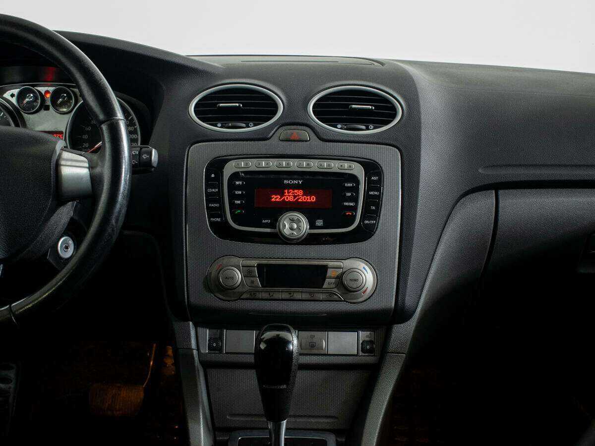 Купить Ford Focus, 2010, 151 149 км, фото №9