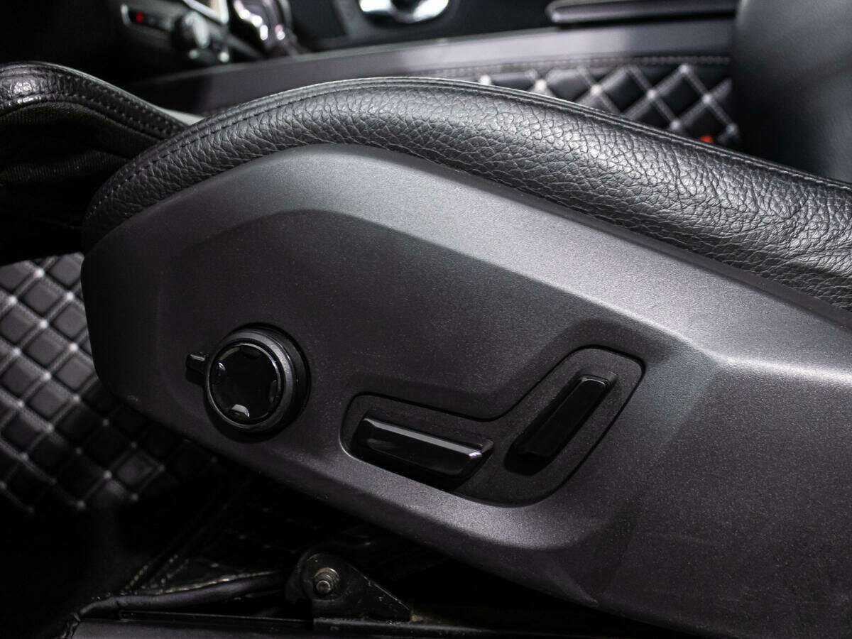 Купить Volvo XC60, 2018, 123 871 км, фото №17