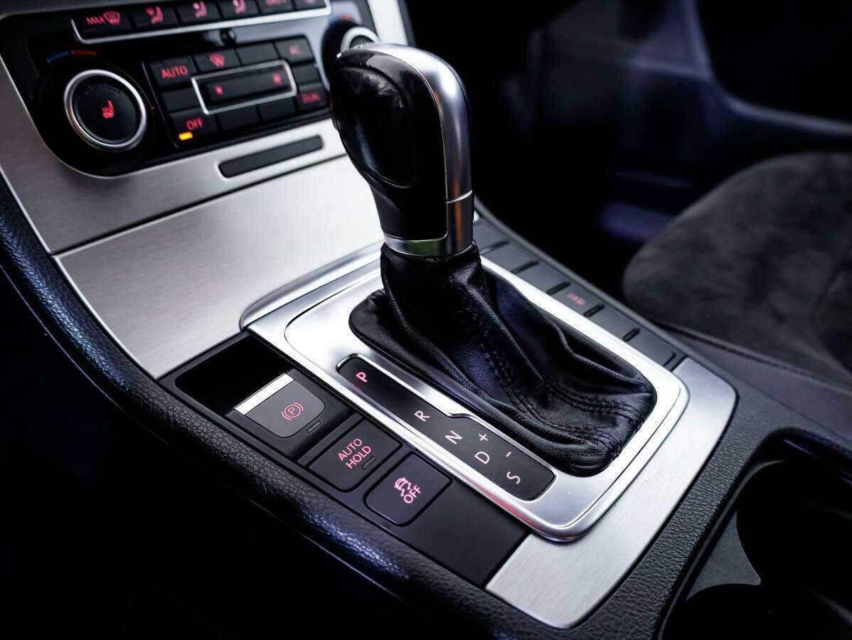 Купить Volkswagen Passat, 2011, 281 025 км, фото №16