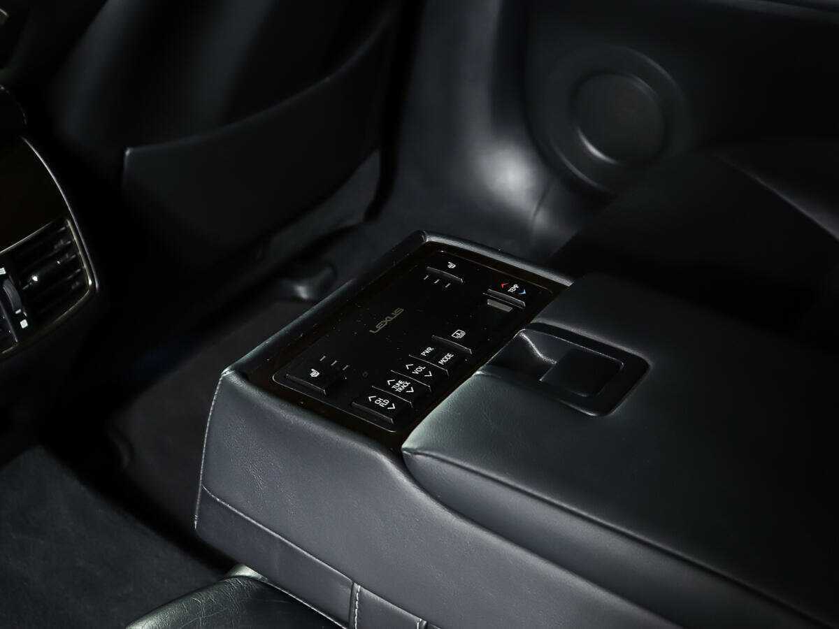 Купить Lexus ES 350, 2014, 139 714 км, фото №19