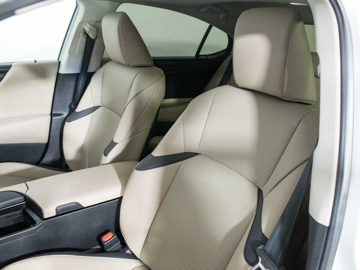 Купить Lexus ES 250, 2019, 34 970 км, фото №13