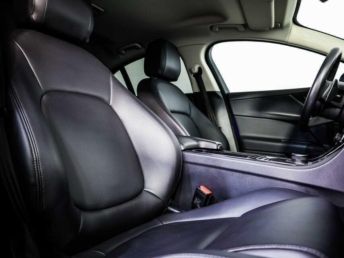Купить Jaguar XE, 2017, 70 843 км, фото №12