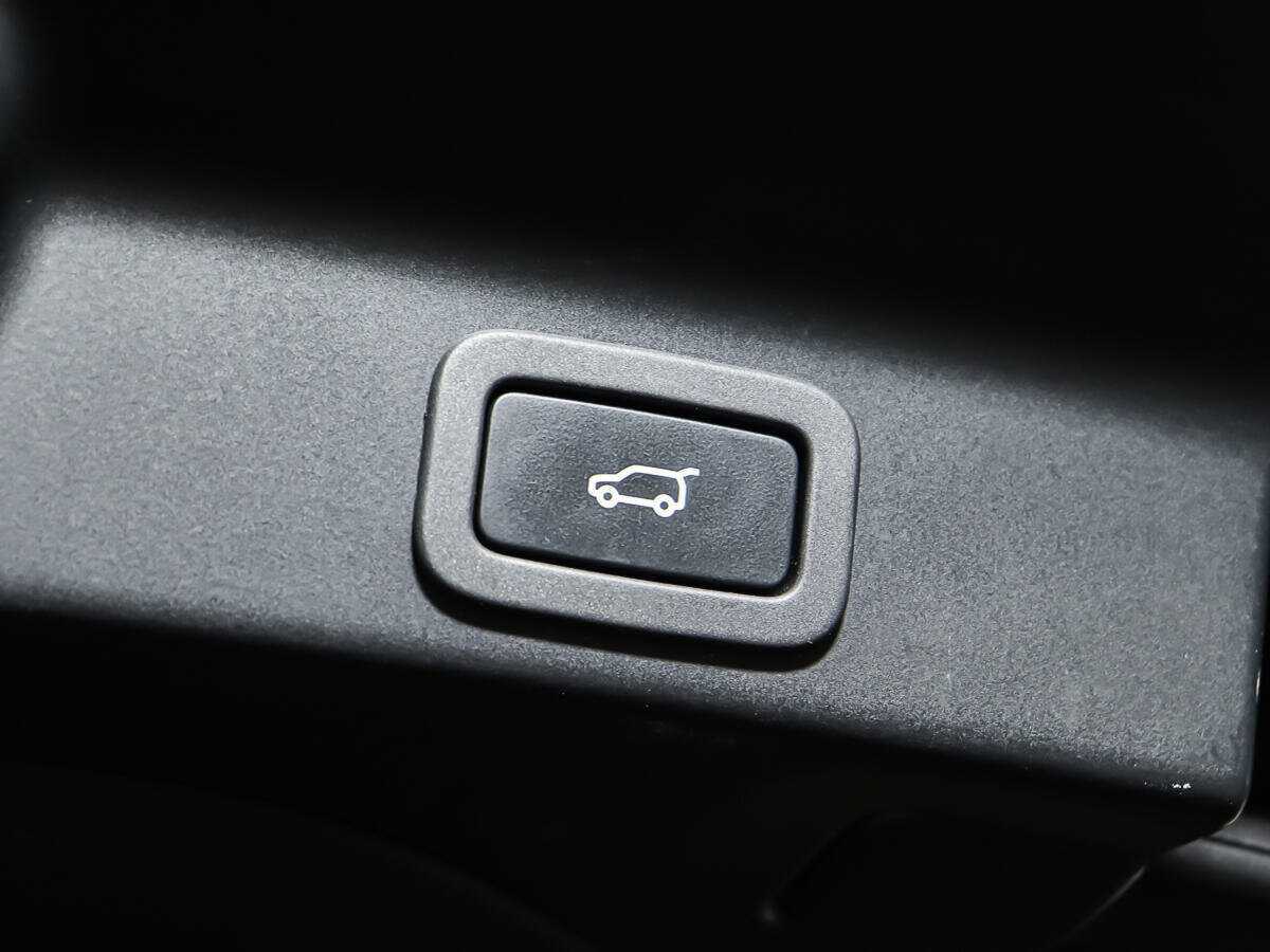 Купить Jaguar F-Pace, 2016, 170 815 км, фото №16