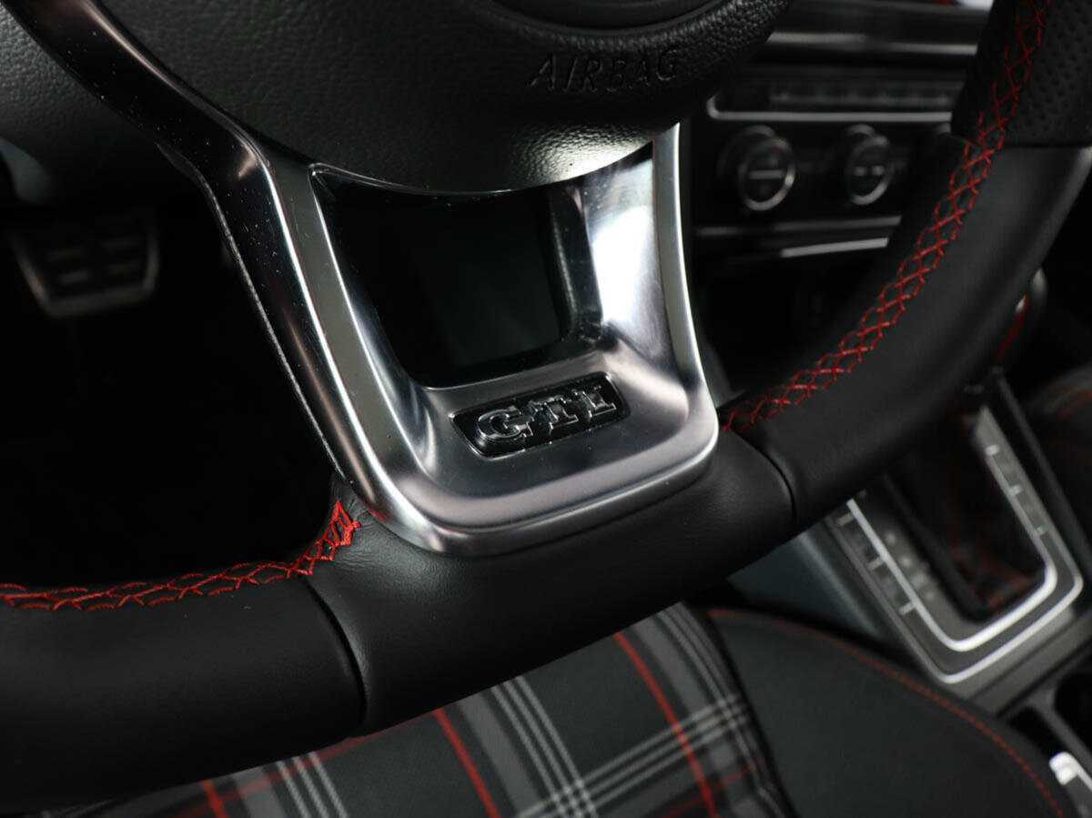 Купить Volkswagen Golf GTI, 2013, 130 793 км, фото №12