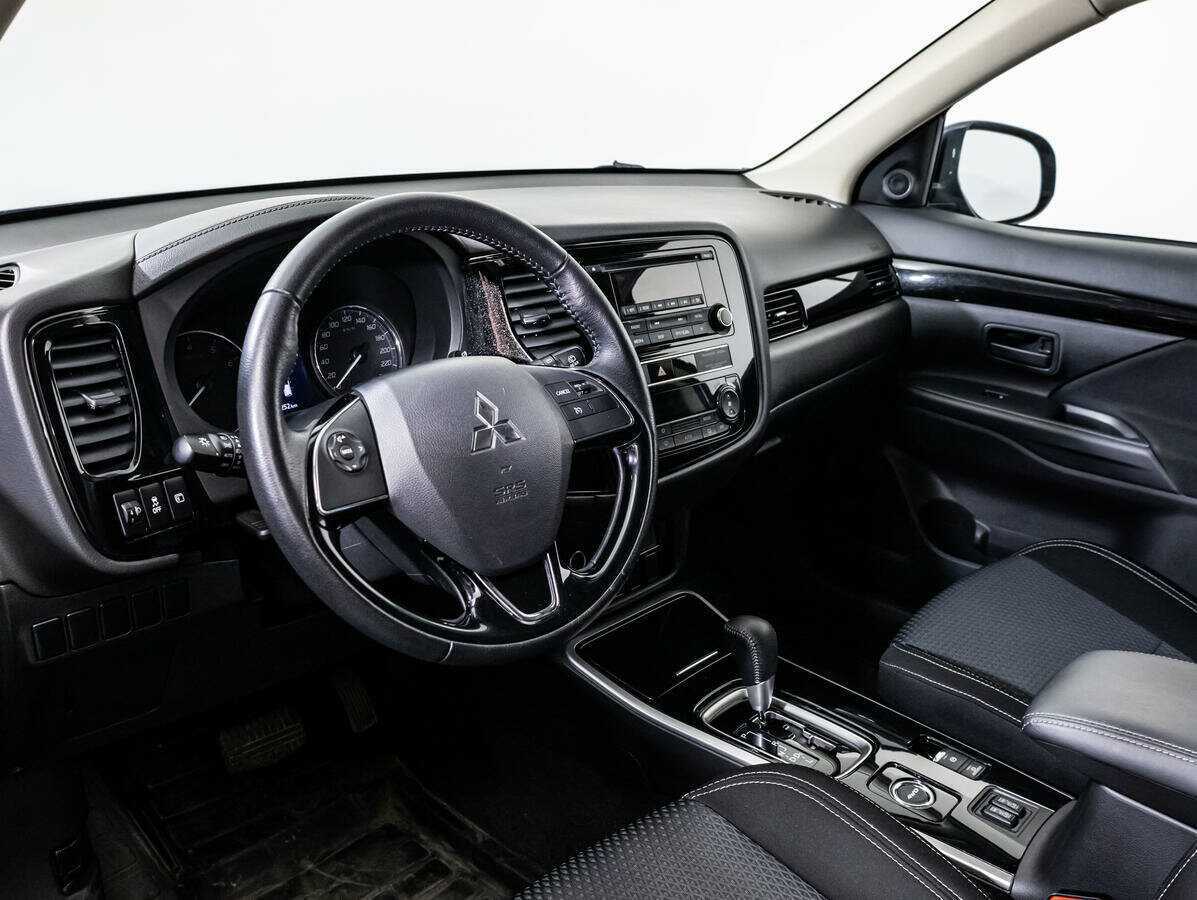 Купить Mitsubishi Outlander, 2019, 32 250 км, фото №9
