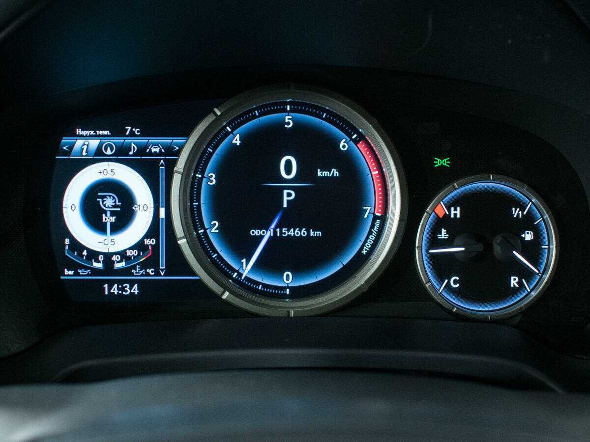 Купить Lexus RX 200t, 2017, 115 450 км, фото №11