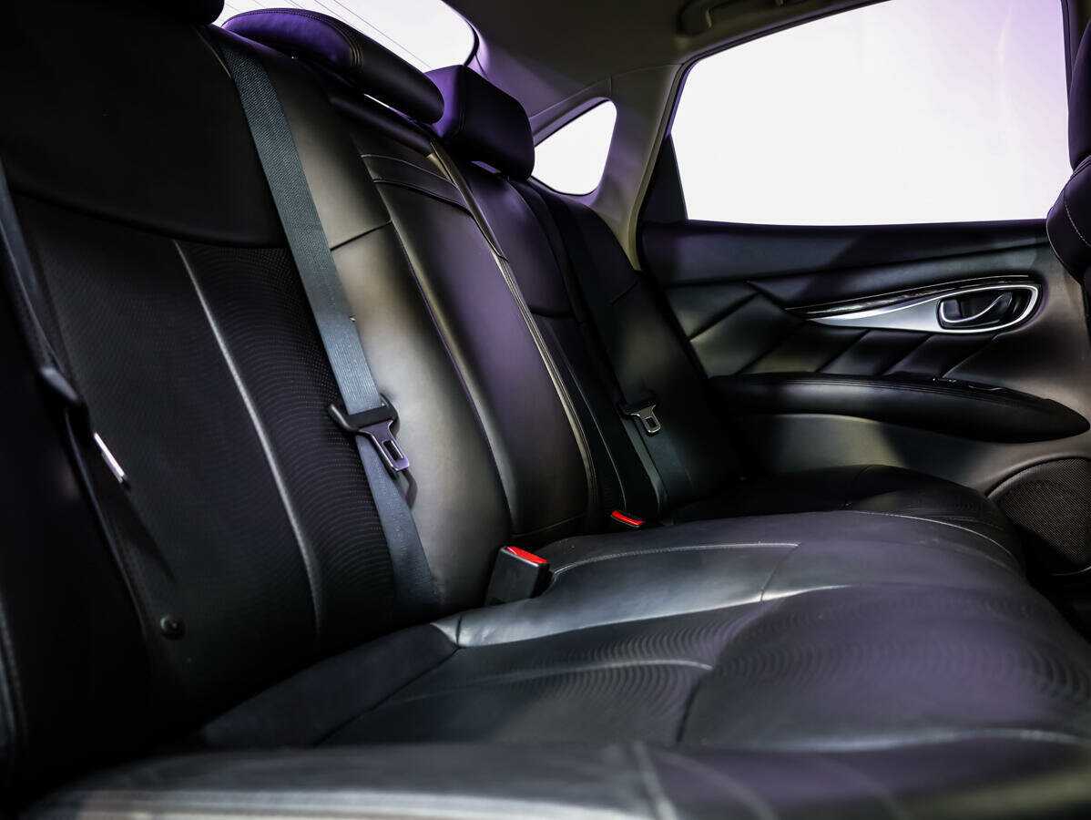 Купить Infiniti M25, 2012, 125 305 км, фото №12