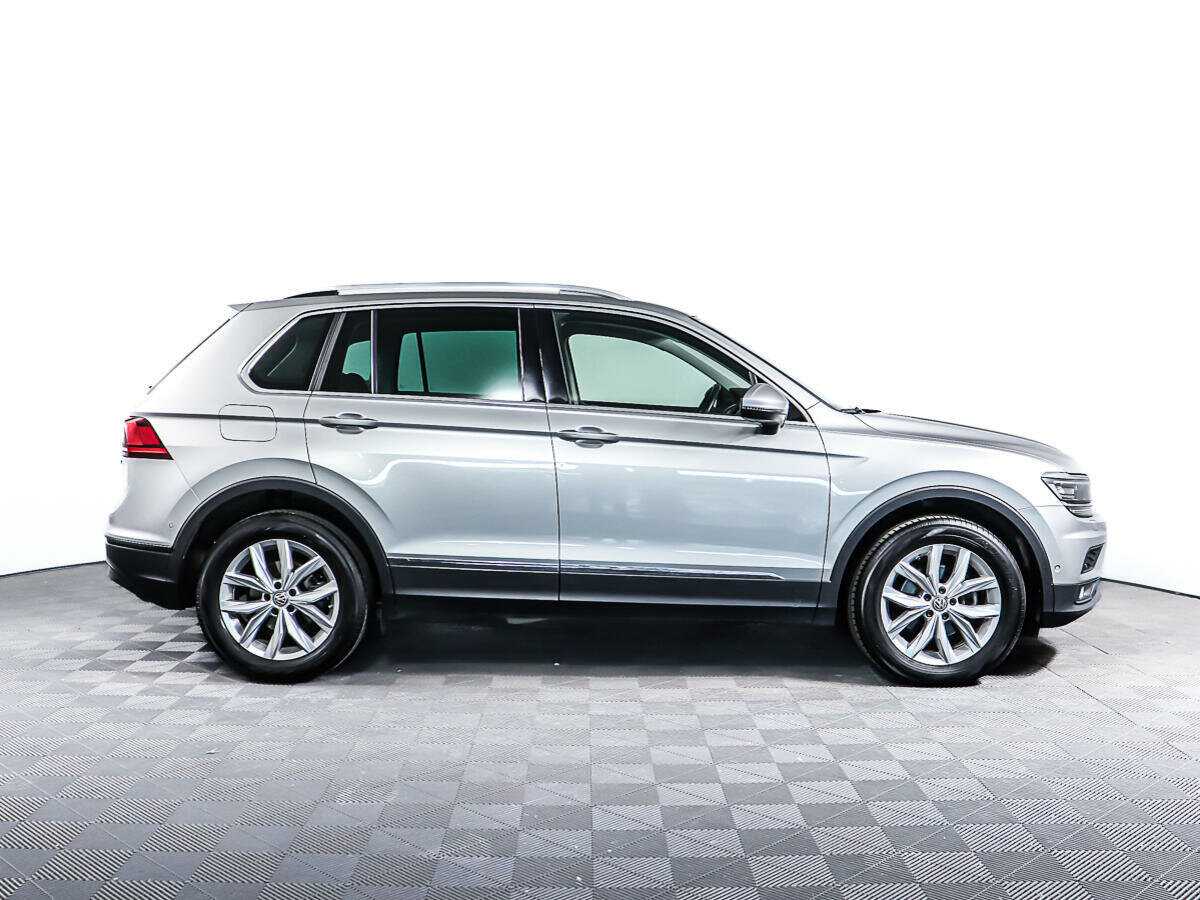 Купить Volkswagen Tiguan, 2018, 45 214 км, фото №4