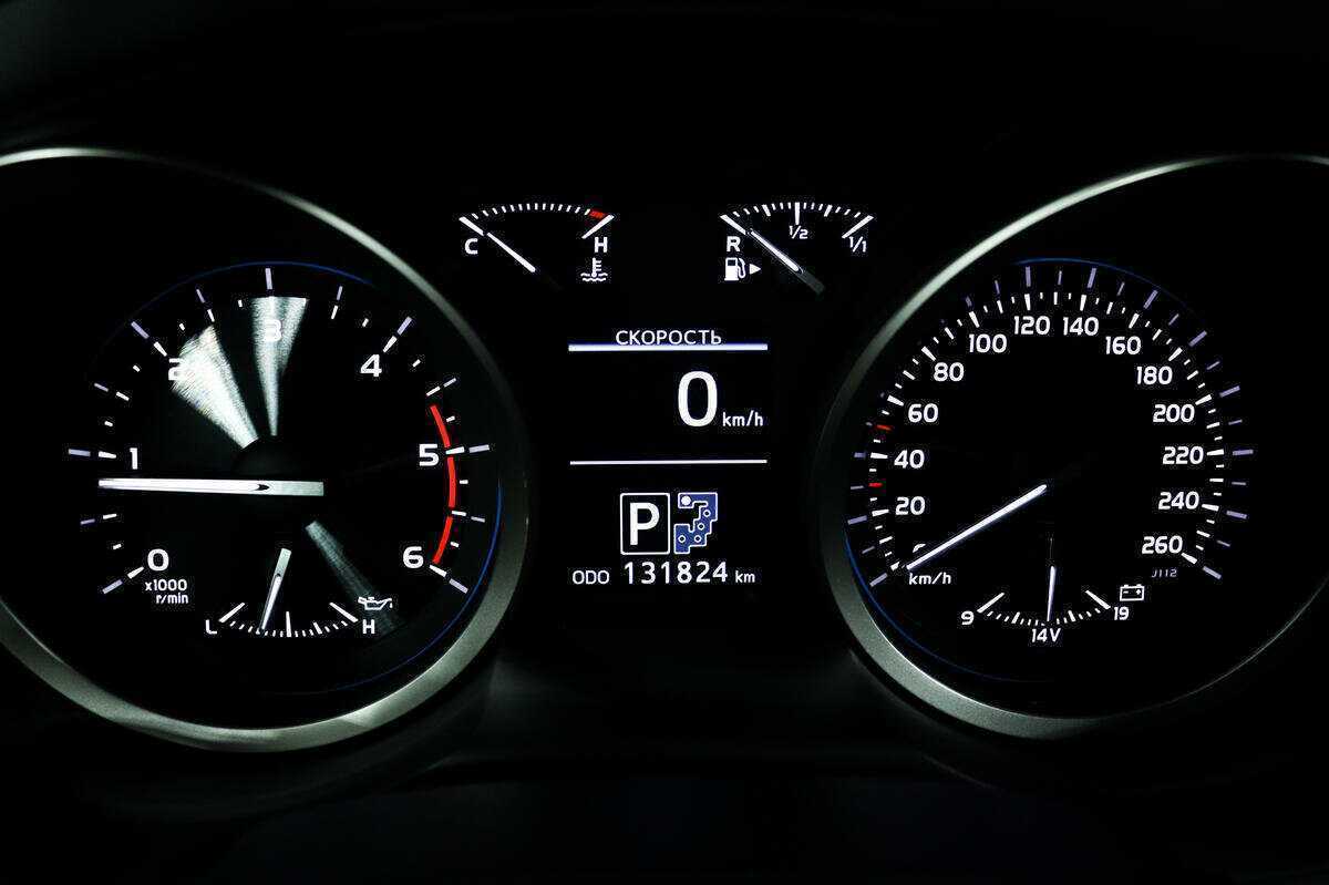 Купить Toyota Land Cruiser, 2012, 131 816 км, фото №10