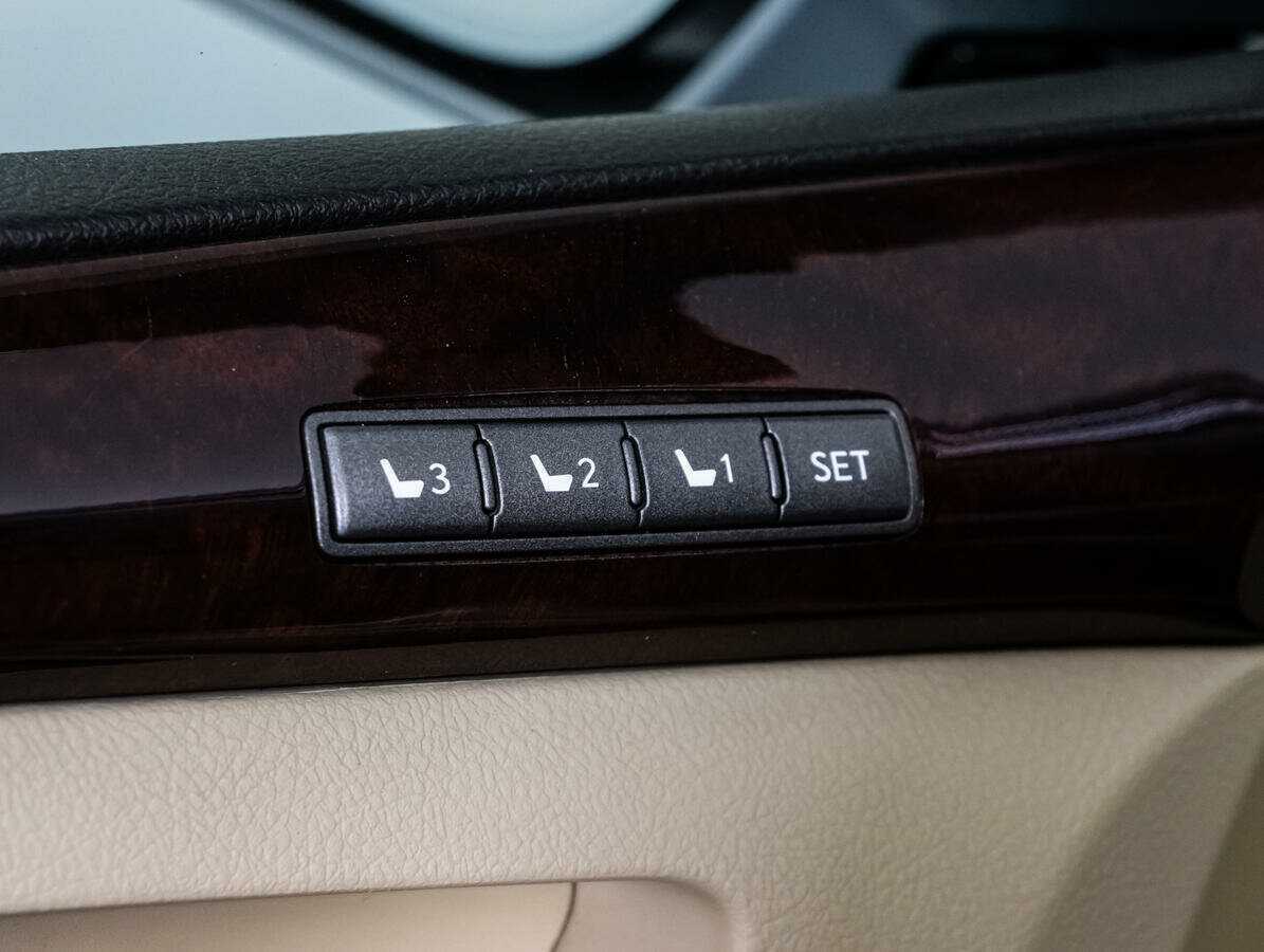 Купить Lexus LX 570, 2008, 240 000 км, фото №23