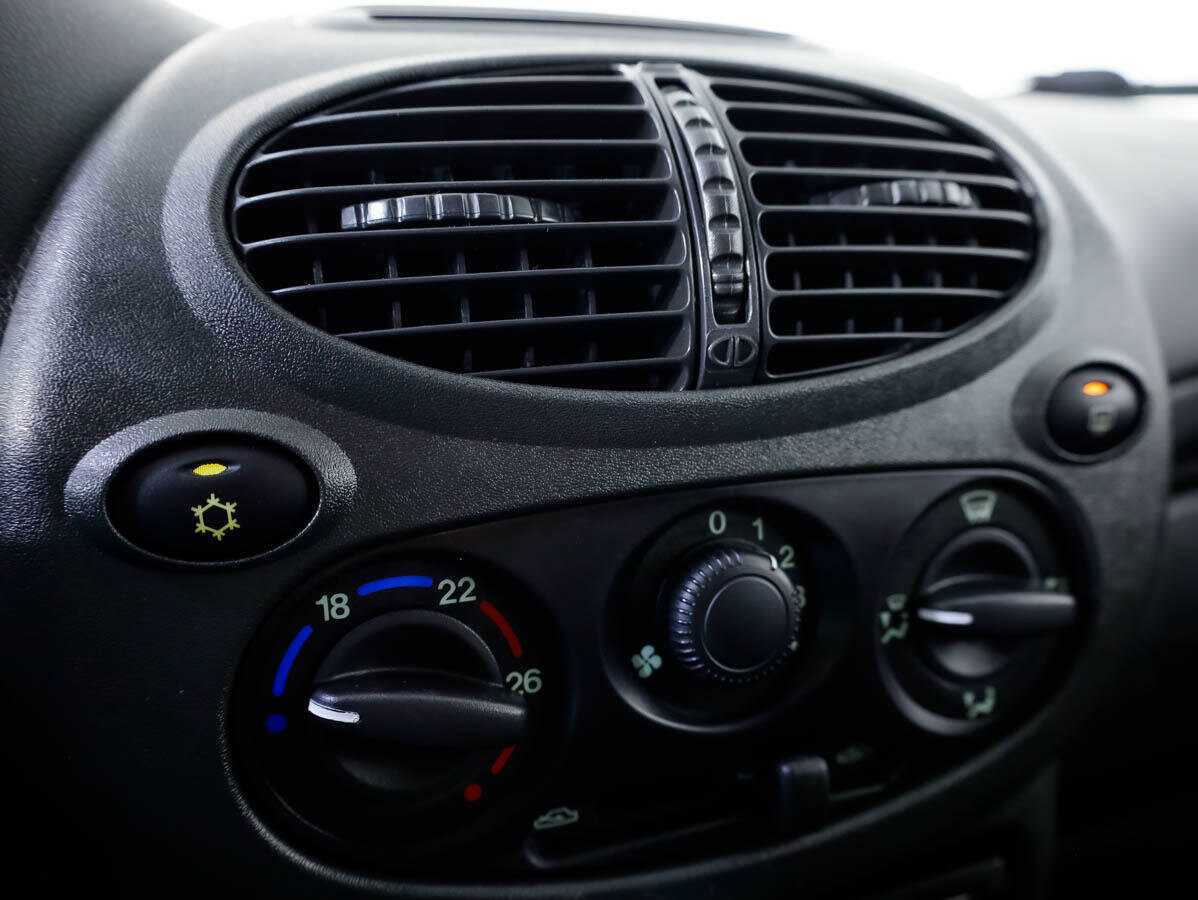 Купить Lada (ВАЗ) Kalina, 2012, 140 617 км, фото №13