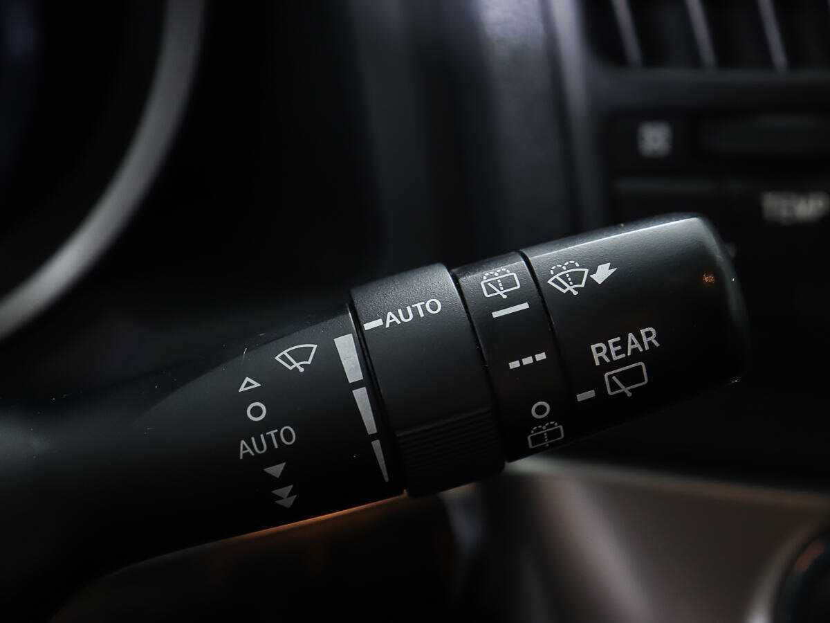 Купить Toyota Land Cruiser, 2011, 301 457 км, фото №22