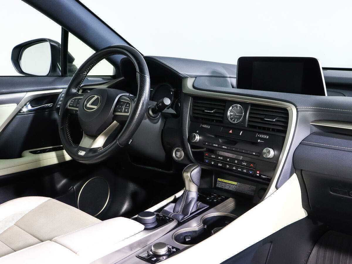 Купить Lexus RX 200t, 2016, 40 298 км, фото №9