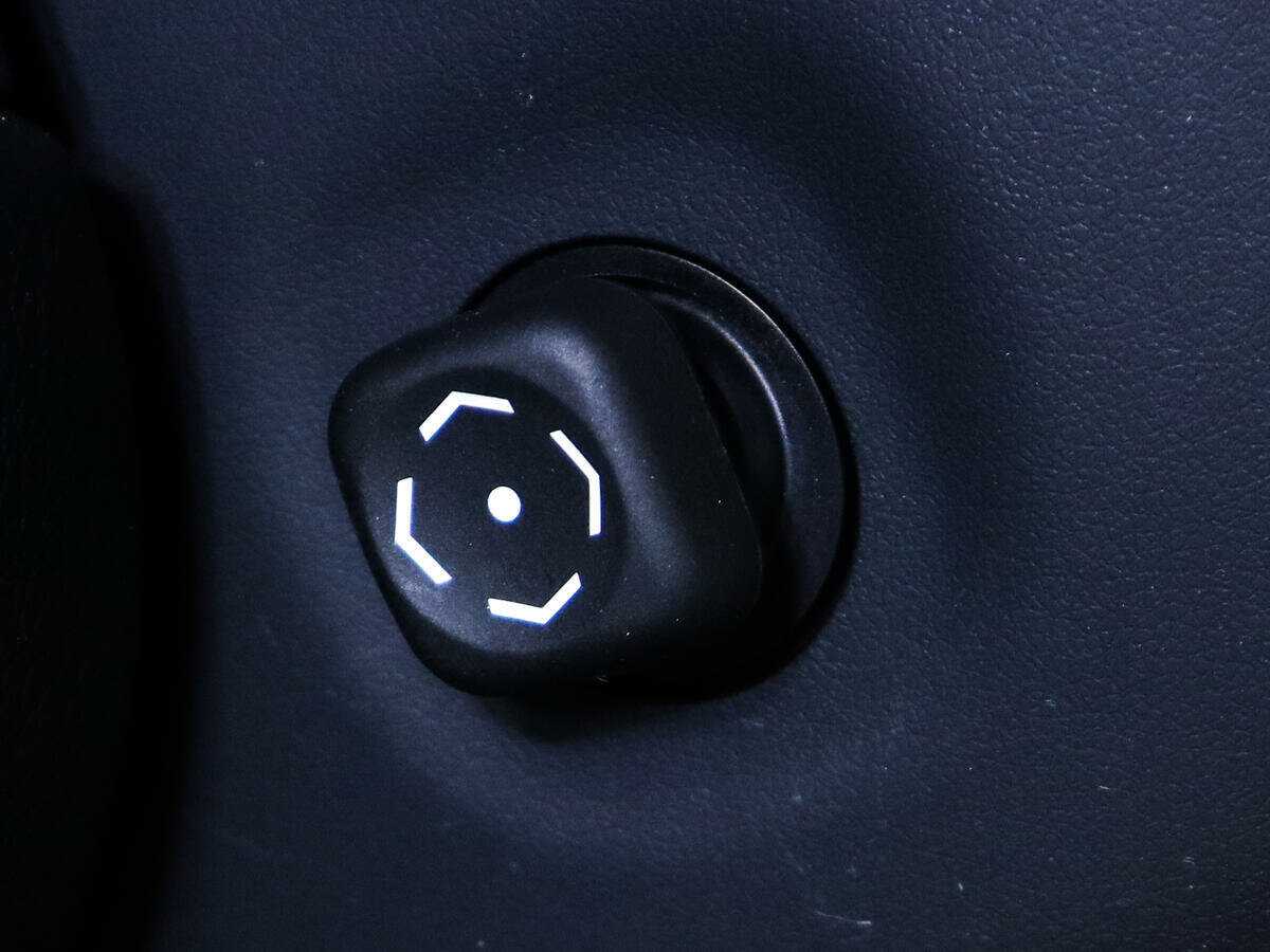 Купить Lexus RX 200t, 2016, 40 298 км, фото №21