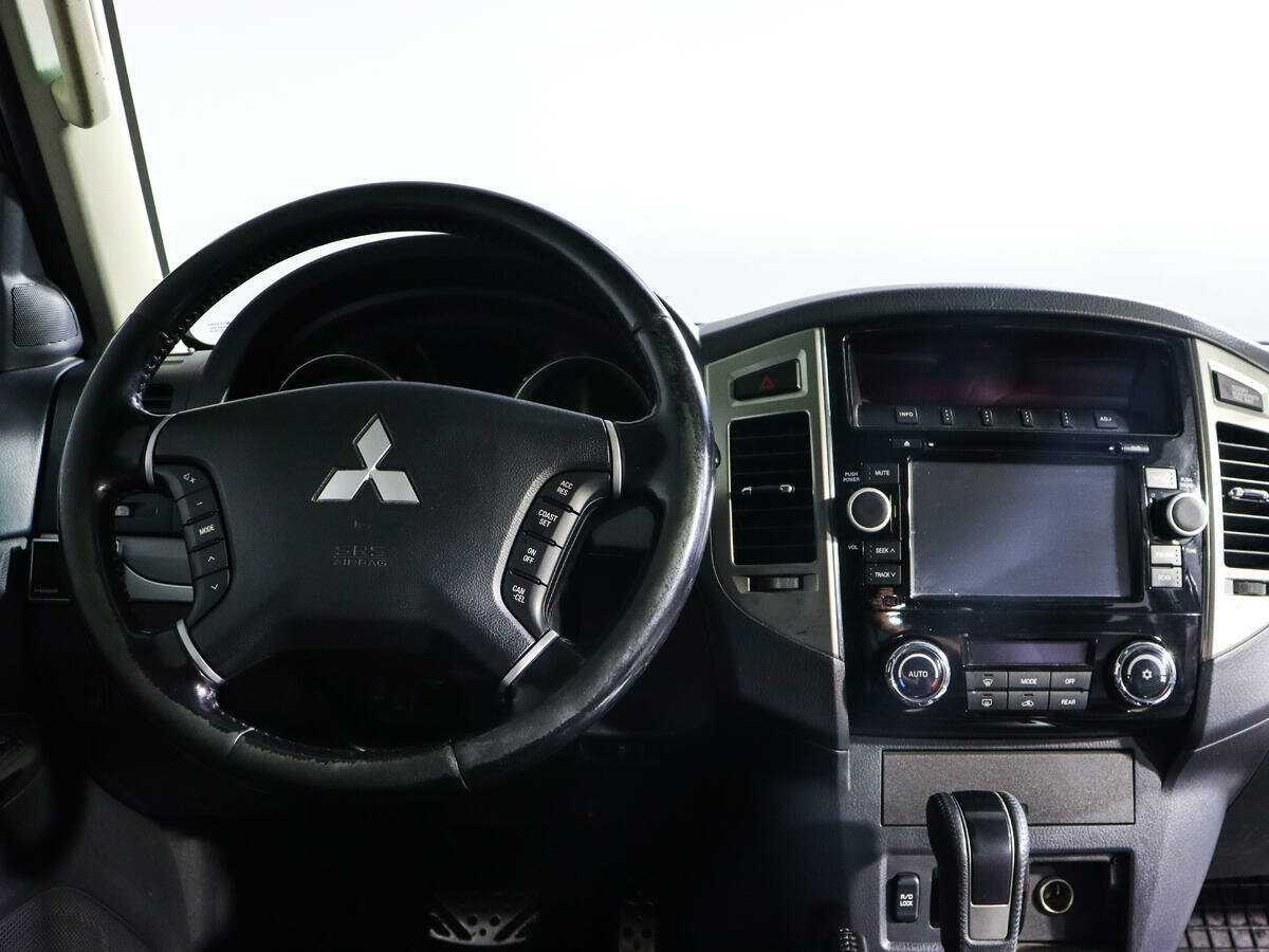 Купить Mitsubishi Pajero, 2014, 282 056 км, фото №10